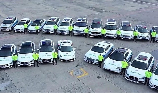 Suç örgütlerinden ele geçirilen lüks araçlar emniyete verildi!