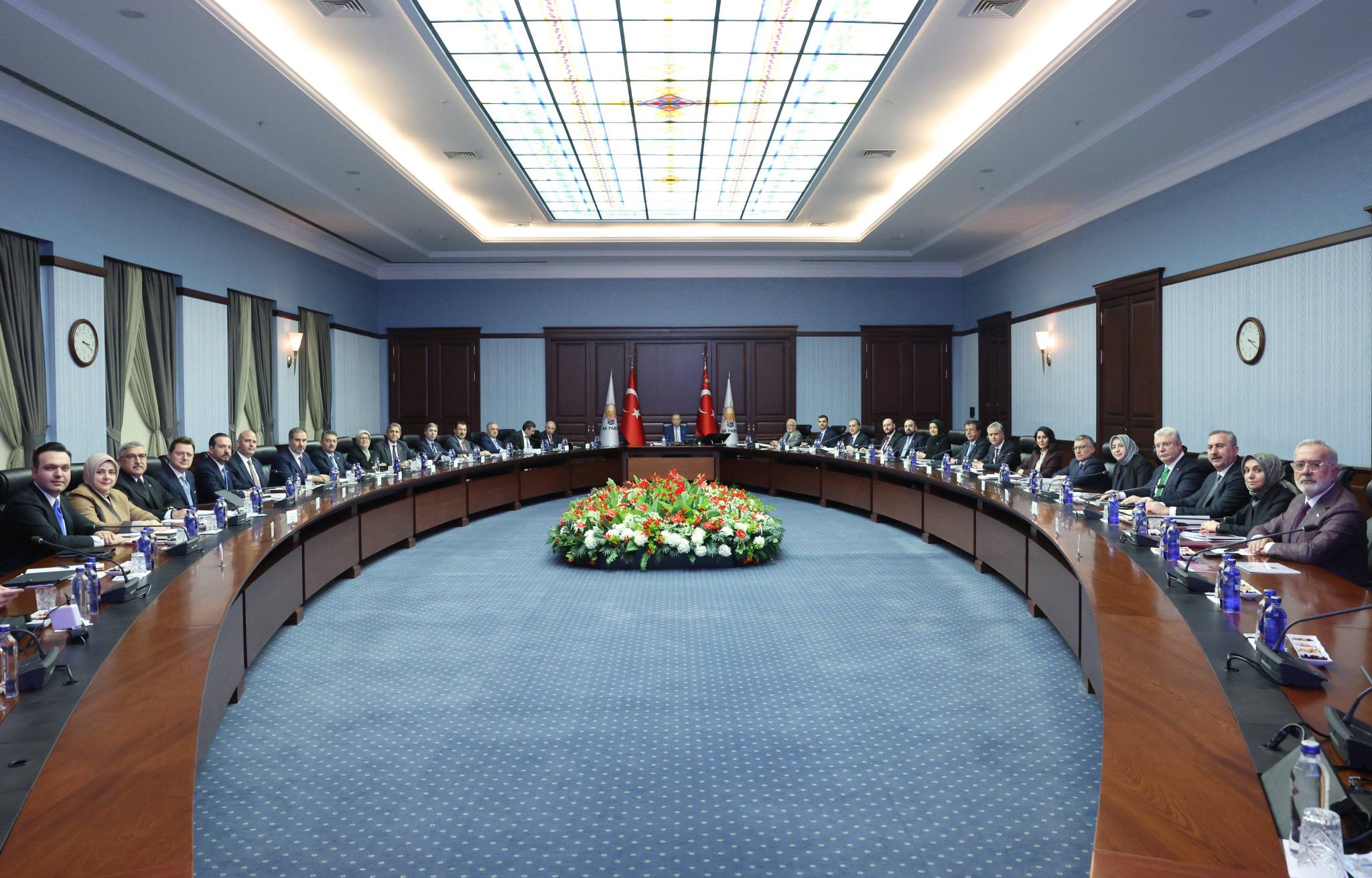 615414714 25531077166541764 2435328569484683771 N