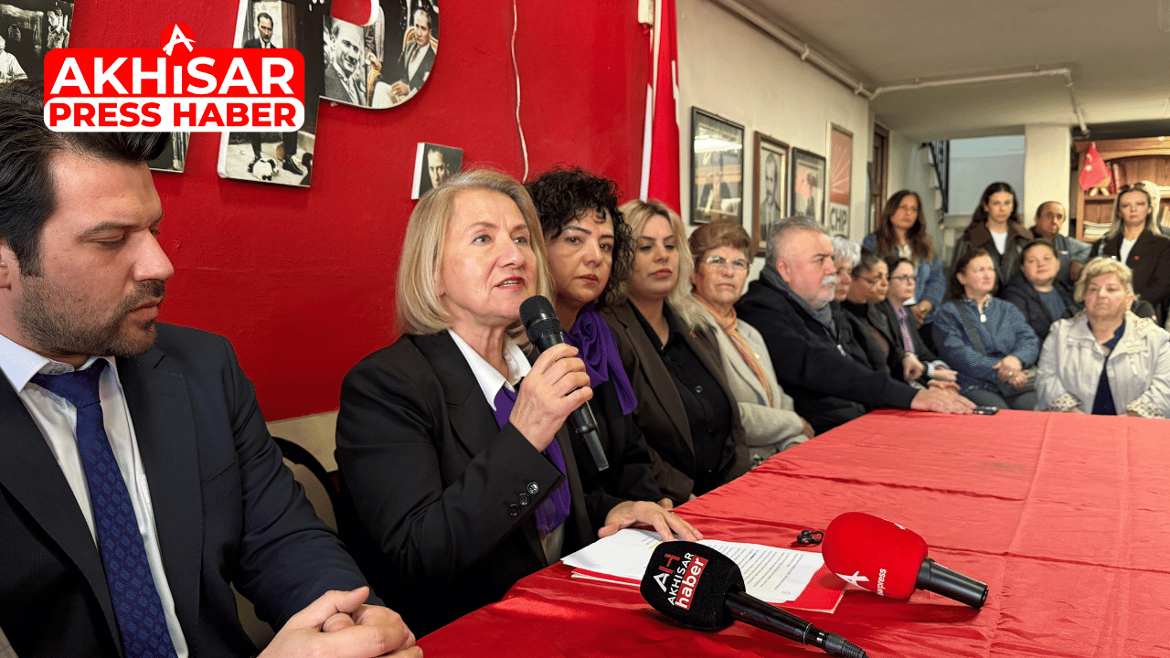 Akhisar’da İmamoğlu’nun Mektubu Okundu: “Her Şey Çok Güzel Olacak”