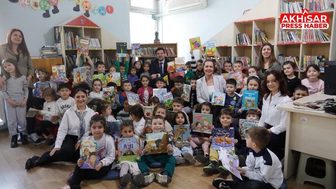 Kütüphane Haftası’nda Miniklerle Anlamlı Buluşma