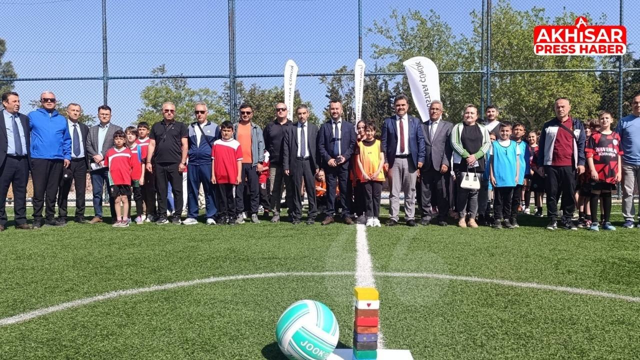 Akhisar’da Geleneksel Çocuk Oyunları Heyecanı Başladı