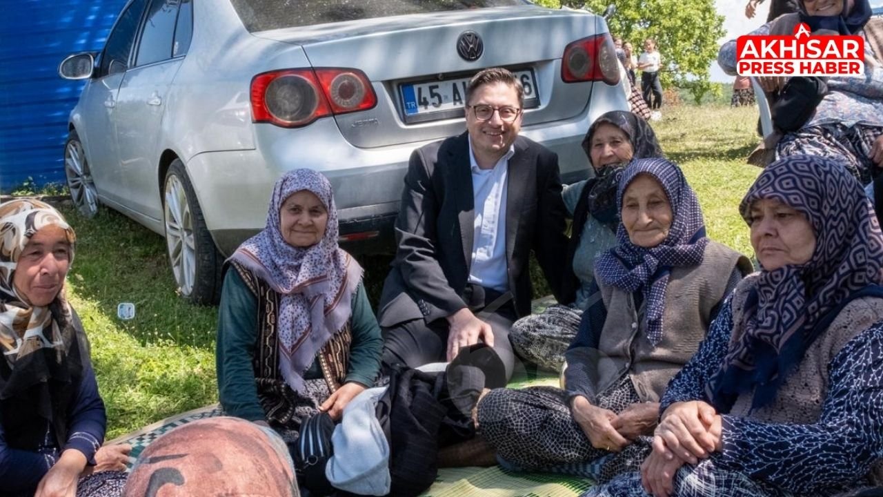 AK Parti Akhisar Teşkilatı Mahalle Hayırlarında Vatandaşlarla Buluştu