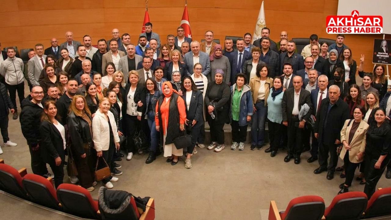CHP Akhisar’da Danışma Kurulu Toplantısı Gerçekleştirildi