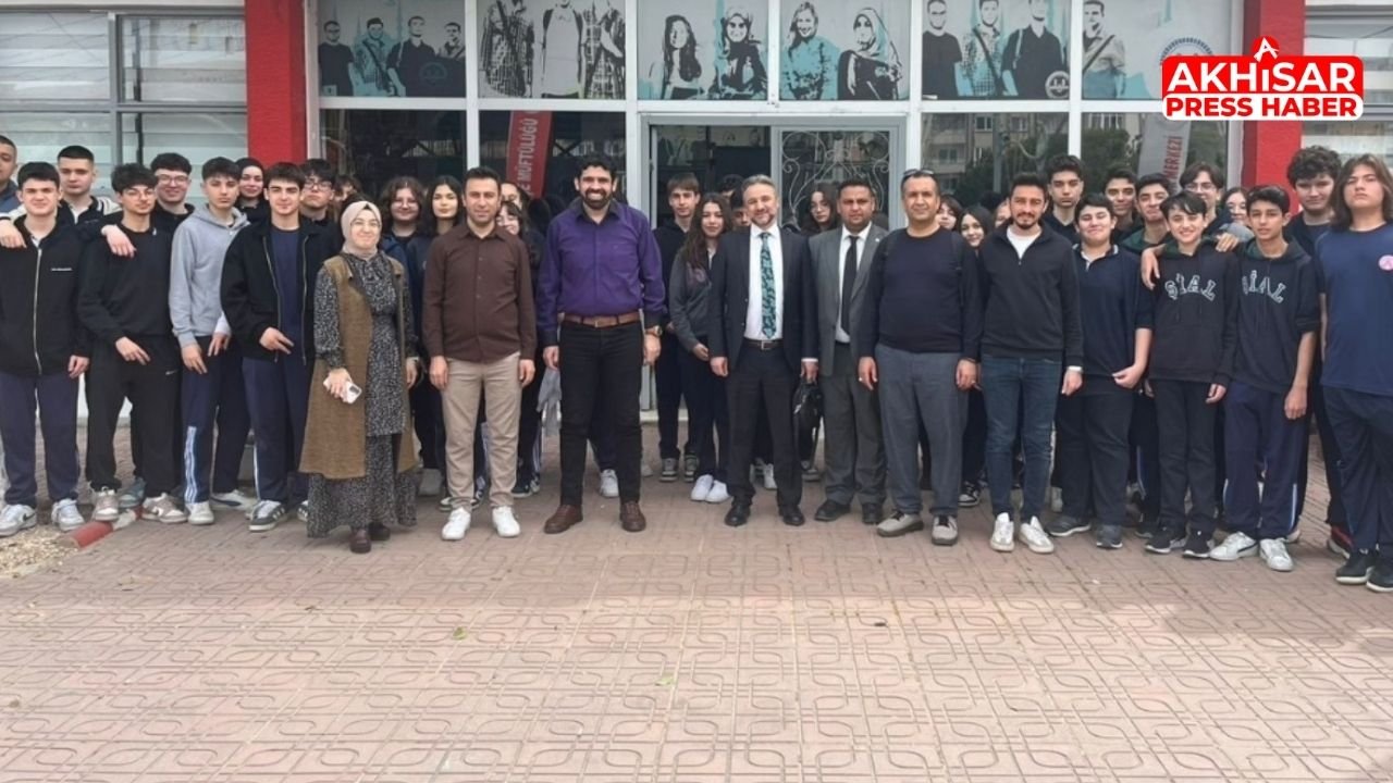 Akhisar Diyanet Gençlik Merkezi’nden Öğrencilere Özel Program