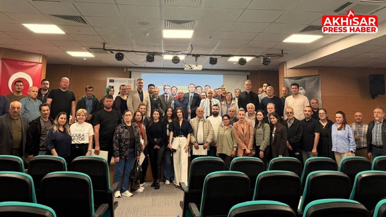 Akhisar’da İklim Dirençli ve Doğa Dostu Zeytincilik Masaya Yatırıldı