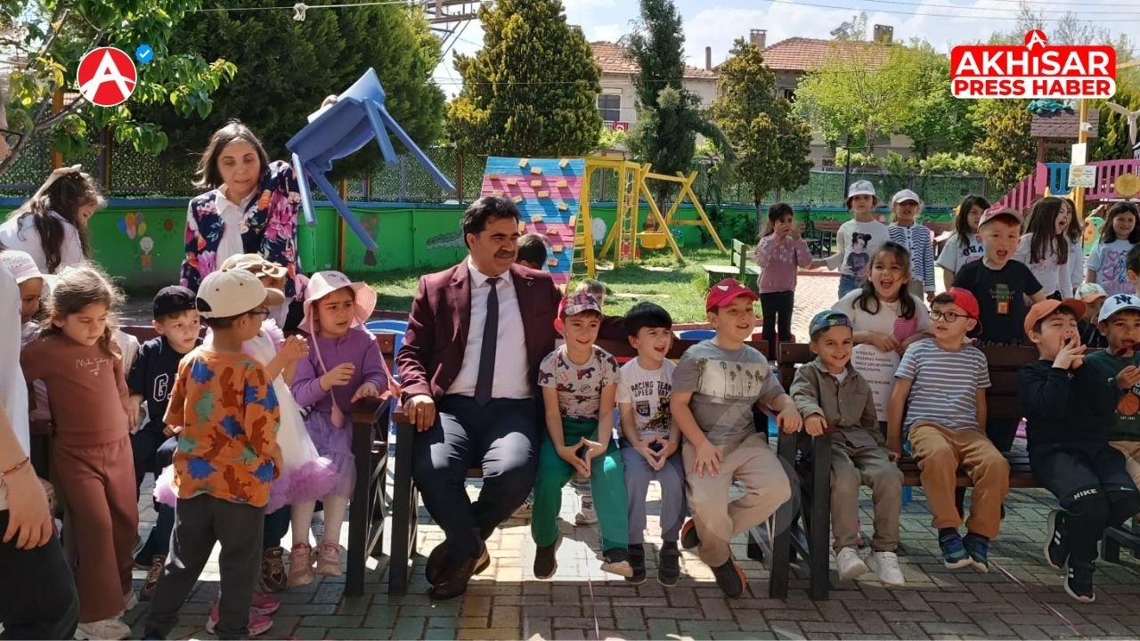 Akhisar’da Miniklerden Büyük Duyarlılık