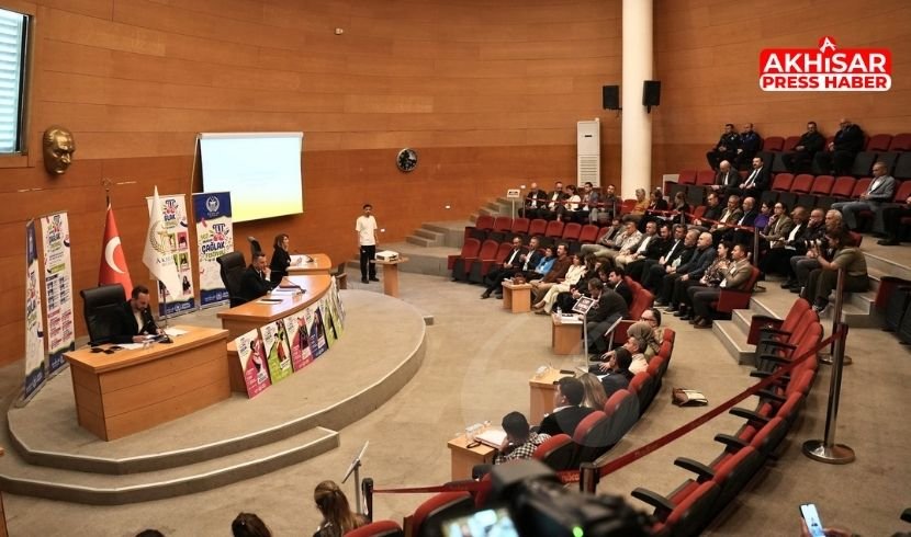 Akhisar Belediye Meclisi’nde Çağlak Festivali ve Köprülü Kavşak Gündemi