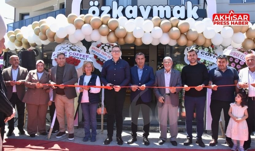 Özkaymak Pastane ve Dondurma Yeni Şubesini Hizmete Açtı