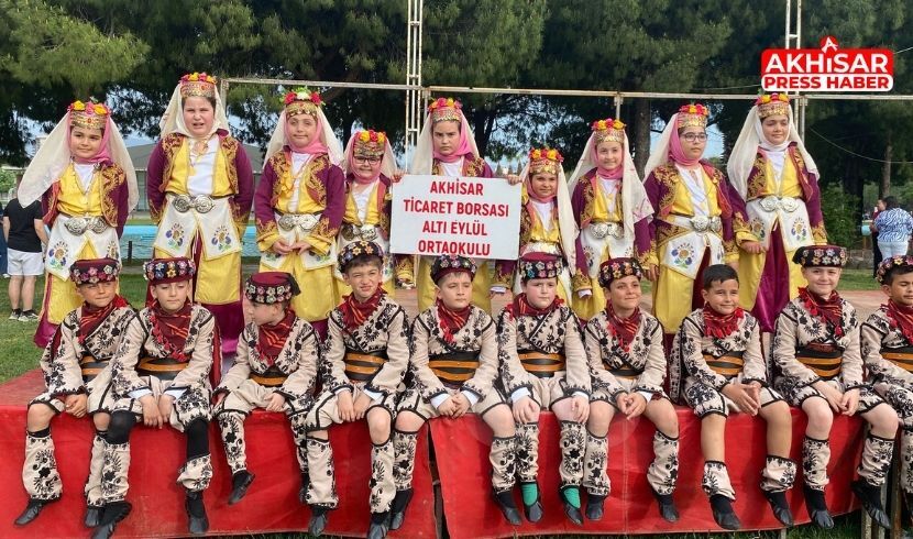 Akhisar’da 10. Geleneksel Bahar Şenliği Coşkuyla Kutlandı