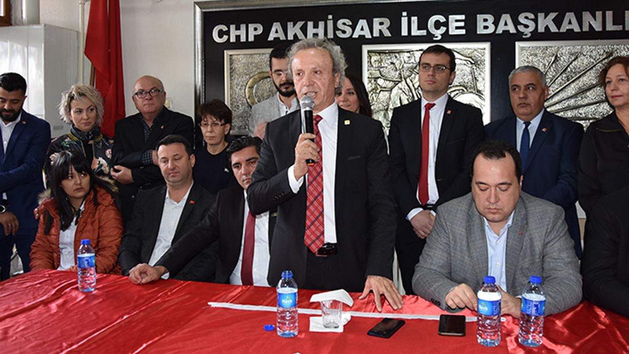 İsmail Fikirli, Akhisar CHP ilçe başkanlığına adaylığını açıkladı