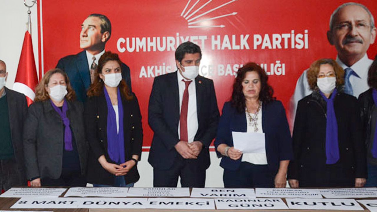 CHP Kadın Kolları, 8 Mart Kadınlar Gününü kutladı