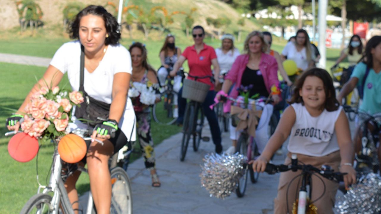 Süslü Kadınlar Bisiklet Turunun ikincisi gerçekleştirildi