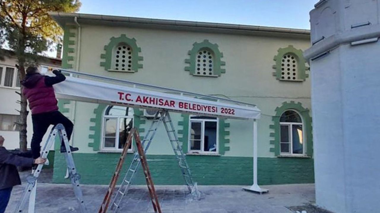 Akhisar Belediyesi, camilere desteğe devam ediyor