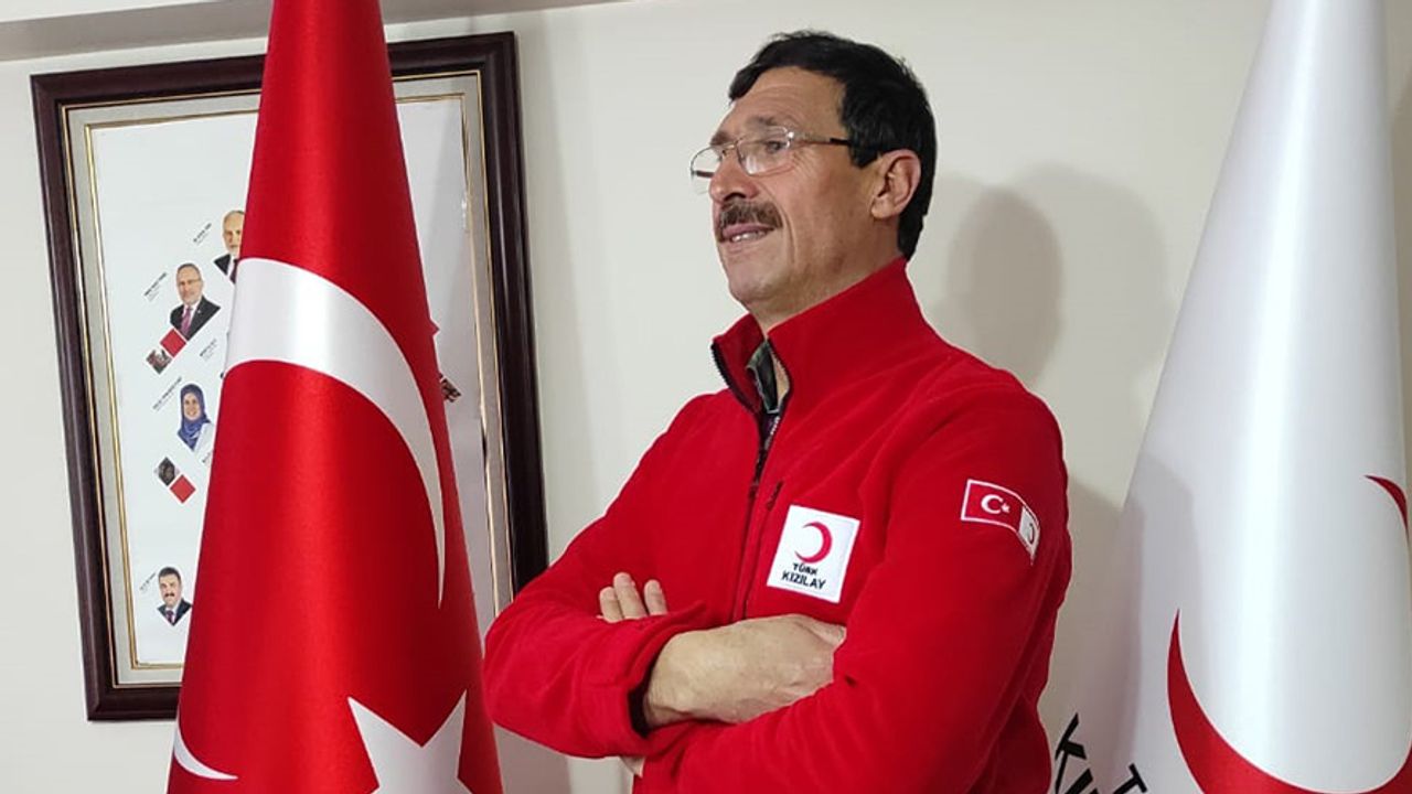 Kızılay Akhisar Şubesi Türkiye’de ilk 10’a girdi
