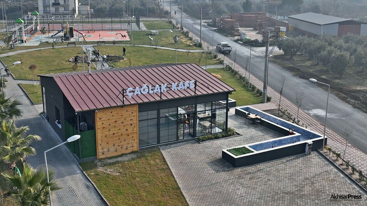 Akhisar Belediyesi, Çağlak Kafe'yi hizmete açtı!