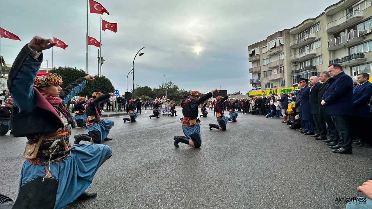 Atatürk'ün Akhisar'a Gelişinin 100.yılı kutlandı
