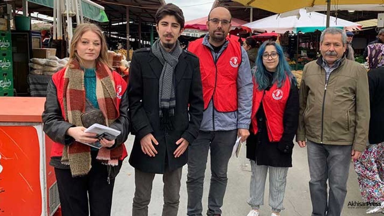 Kılıçdaroğlu gönüllüleri, Akhisar'da çalışmalarını sürdürüyor