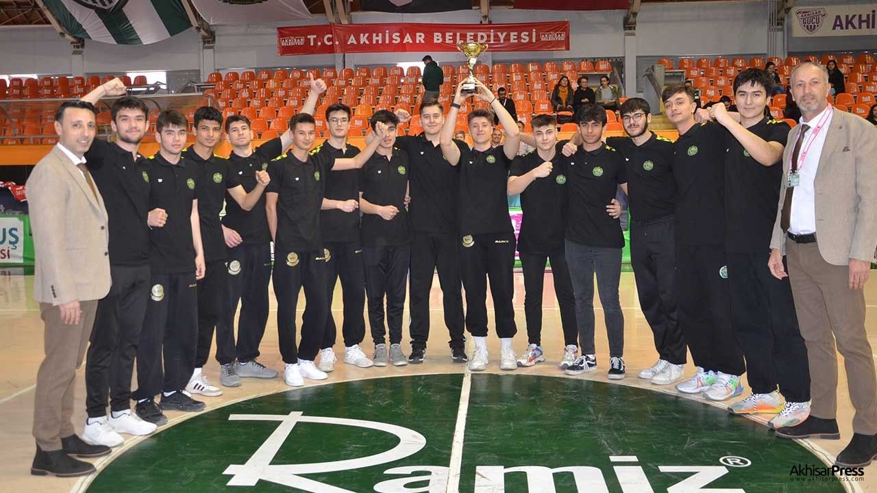 Akhisarlı genç basketçiler, Anadolu Şampiyonasına gidiyor