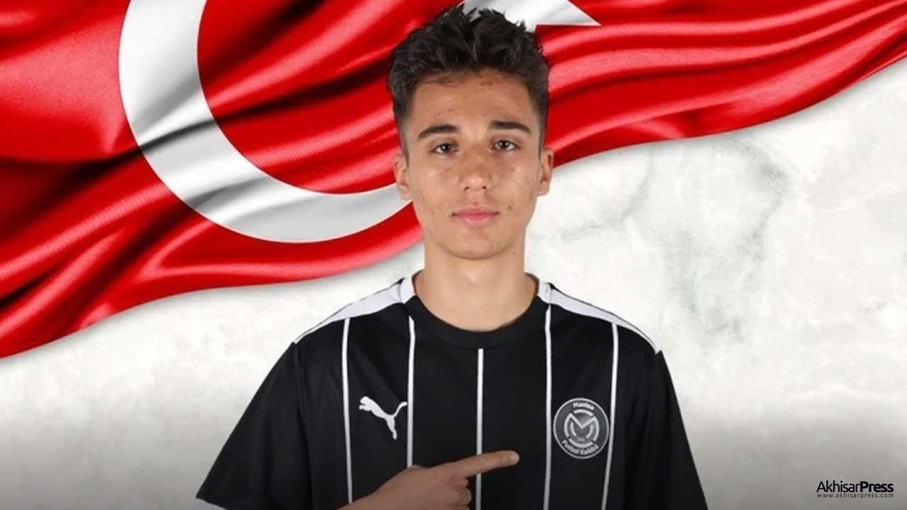 Manisa FK'nın Akhisarlı genç futbolcusu Milli Takım'a davet edildi