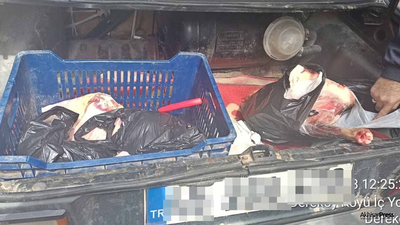Akhisar'da kaçak et satarken yakalandı!