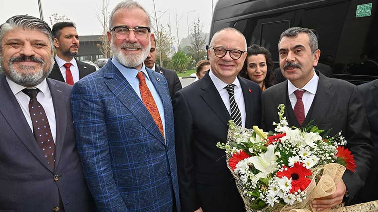 Milli Eğitim Bakanı Yusuf Tekin, Cengiz Ergün'ü ziyaret etti