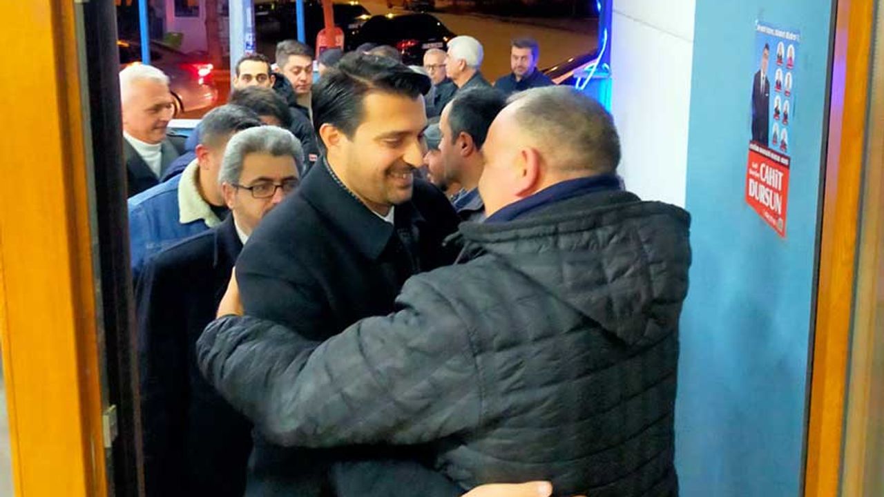 Yeniden Refah, Akhisar Belediye Başkan Adayı Hızır Şenol, Erzurumlular Derneği'ni ziyaret etti