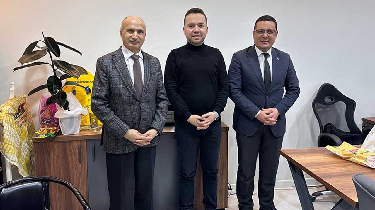 İlçe Milli Eğitim Müdürü Süleyman Erdem, Akhisar Press Haber'i ziyaret etti