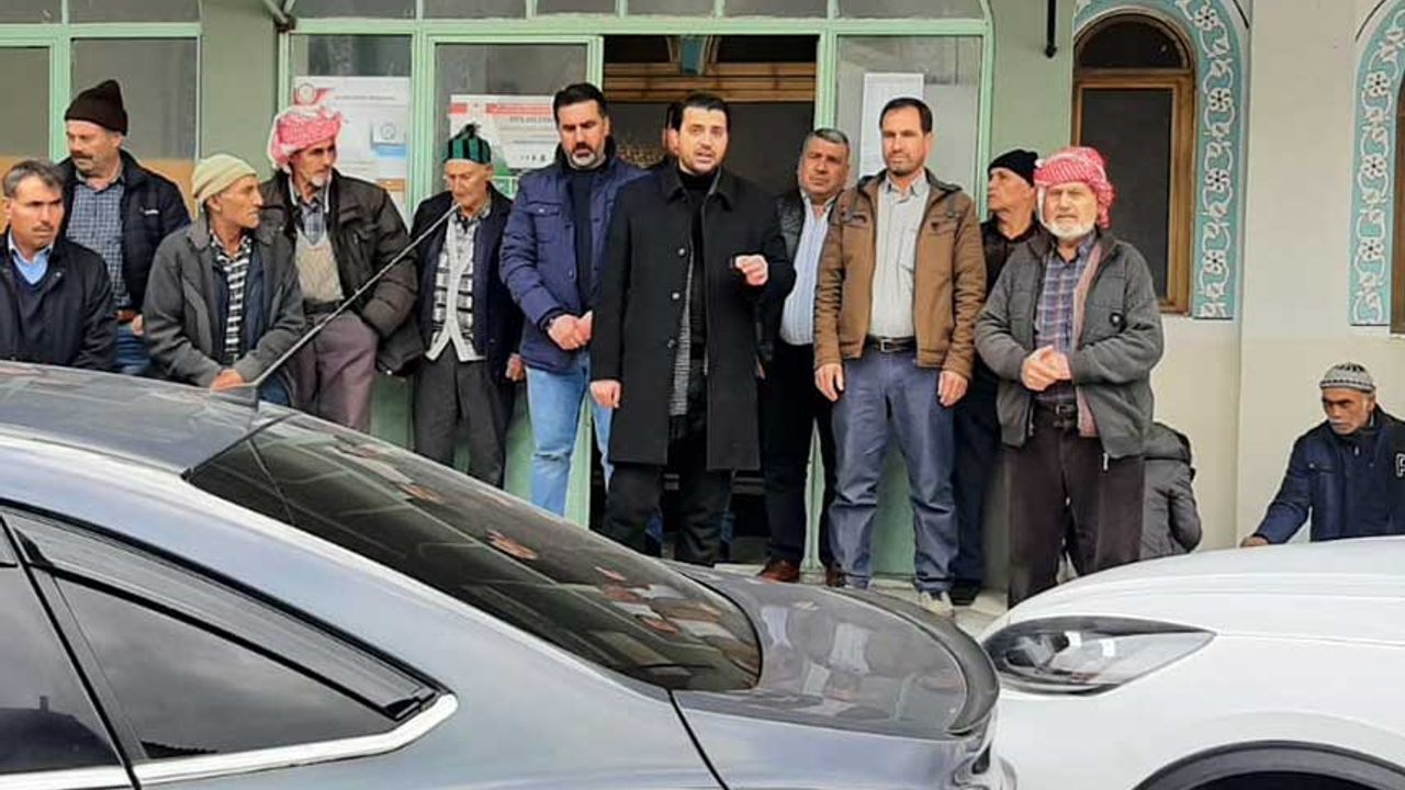 Yeniden Refah Partisi Akhisar Belediye Başkan Adayı Hızır Şenol, Dolmadeğirmen Mahallesi'ni ziyaret etti