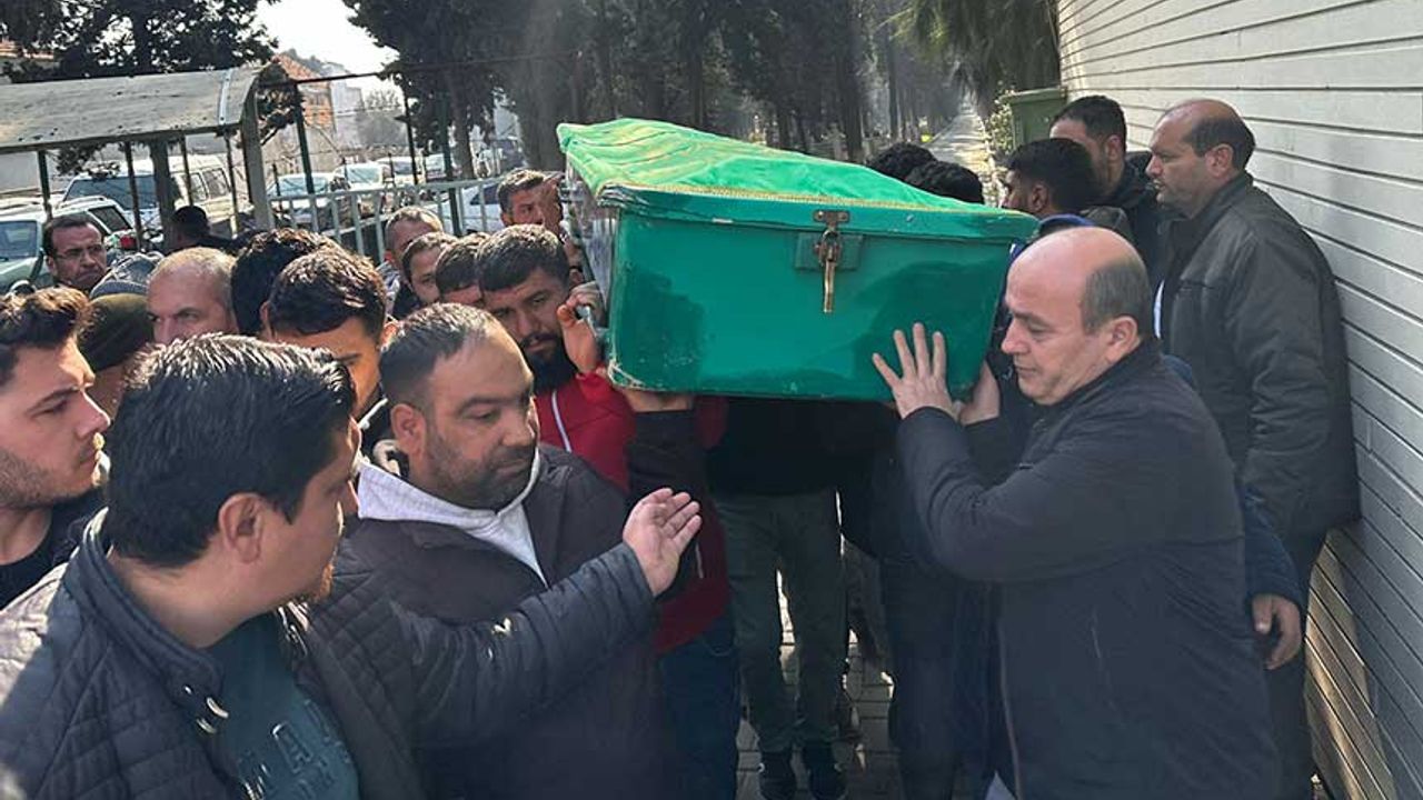 Akhisar'da hayatını kaybeden 10 yaşındaki çocuk, son yolculuğuna uğurlandı!