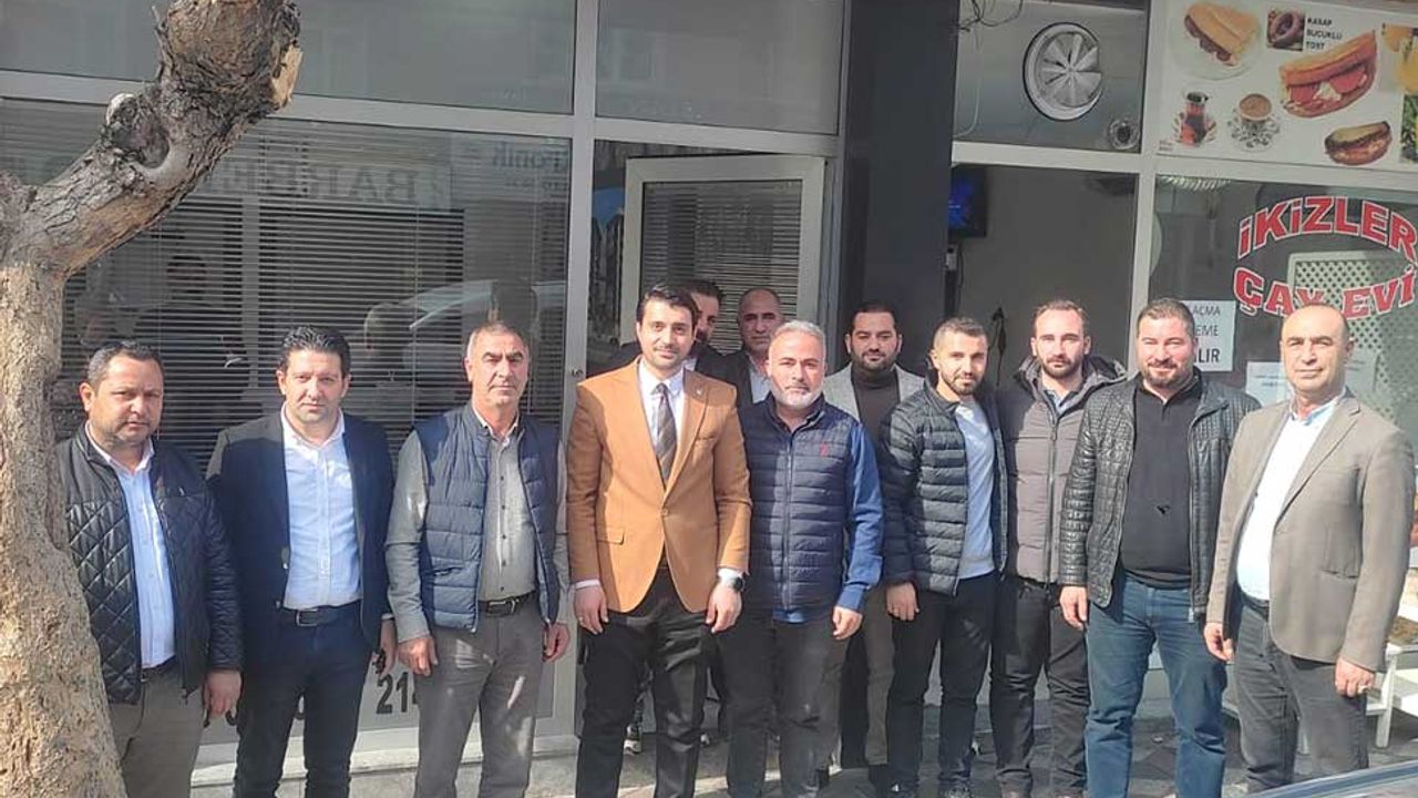 Yeniden Refah Partisi Akhisar Belediye Başkan Adayı Hızır Şenol Akhisar Müteahhitler Derneğini ziyaret etti
