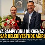 Dünya Şampiyonu Bükrenaz Sert, Akhisar Belediyesi’nde Ağırlandı