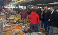 Millet İttifakının Akhisar ilçe başkanları pazarı ziyaret etti
