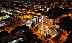 Yeni Gülruh Cami’nin ışıklandırması büyük beğeni topladı