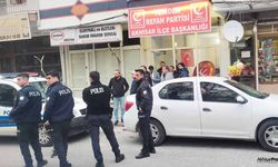 Yeniden Refah Partisi Akhisar ilçe binasına bıçaklı saldırı!