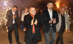 Ali Uçak Sarıgöl’de meşale ve sloganlarla karşılandı