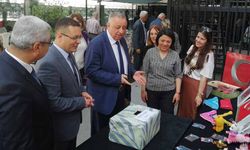 Akhisar'da depremzedeler yararına, geniş katılımlı kermes düzenlendi!