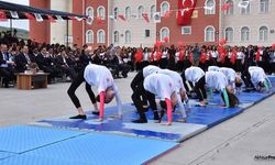 Akhisar'da 19 Mayıs Atatürk'ü Anma Gençlik ve Spor bayramı kutlandı