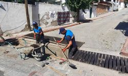 Hacıishak ve İnönü Mahallelerinin yağmur suyu ızgaralarını temizleniyor