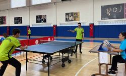 Akhisar Belediyespor masa tenisi sporcuları başarılarıyla dikkat çekti