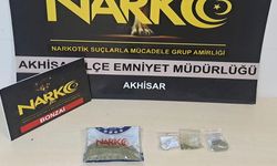 Akhisar'da bir şüphelinin üzerinde ve evinde uyuşturucu madde ele geçirildi!