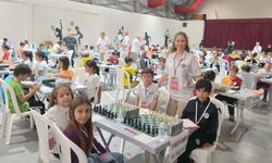 Akhisar 100. Yıl Cumhuriyet Bayramı Satranç Turnuvası düzenlendi