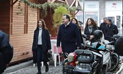 Başkan Besim Dutlulu, Kadın Emeği ve Sanat Sokağı'nda Kadın Esnafıyla Buluştu