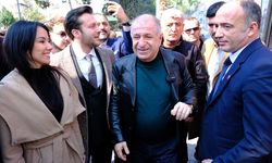 Ümit Özdağ, Akhisar'da Zafer Partisi'nin Yükselişini Vurguladı: Seçim Öncesi Buluşmalar Hız Kesmiyor
