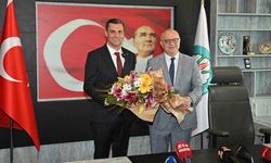 Büyükşehir Belediye Belediye Başkanı Ferdi Zeyrek, resmen göreve başladı