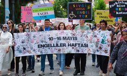 Akhisar'da Engelliler Haftası'nda anlamlı yürüyüş!