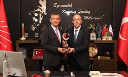 Mustafa Güral'dan, CHP Genel Başkanı Özgür Özel'e Ziyaret