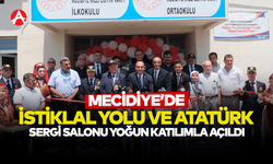 Mecidiye Milli Eğitim Vakfı Okulu’nda “İstiklal Yolu ve Atatürk” Sergi Salonu Açıldı