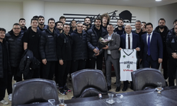 Akhisar Basketbol Ailesinden Başkan Kayserili’ye Teşekkür Ziyareti