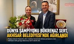 Dünya Şampiyonu Bükrenaz Sert, Akhisar Belediyesi’nde Ağırlandı