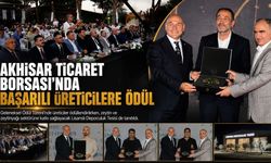 Akhisar Ticaret Borsası'nda geleneksel ödül gecesi düzenlendi